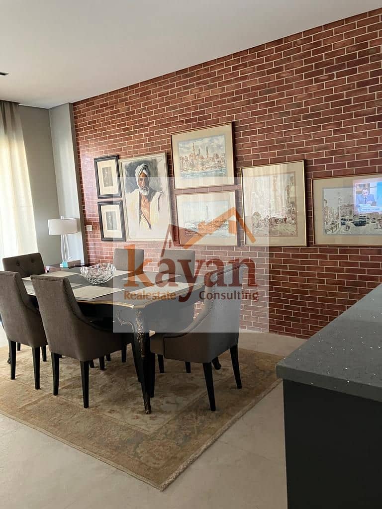 7 d0e8d283-5f21-4f7e-a6a9-b6bf0f3634ea. jpg