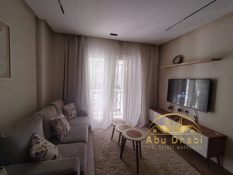 2 b25d11eb-c5f8-4e44-8673-822acb70b32a. jpg