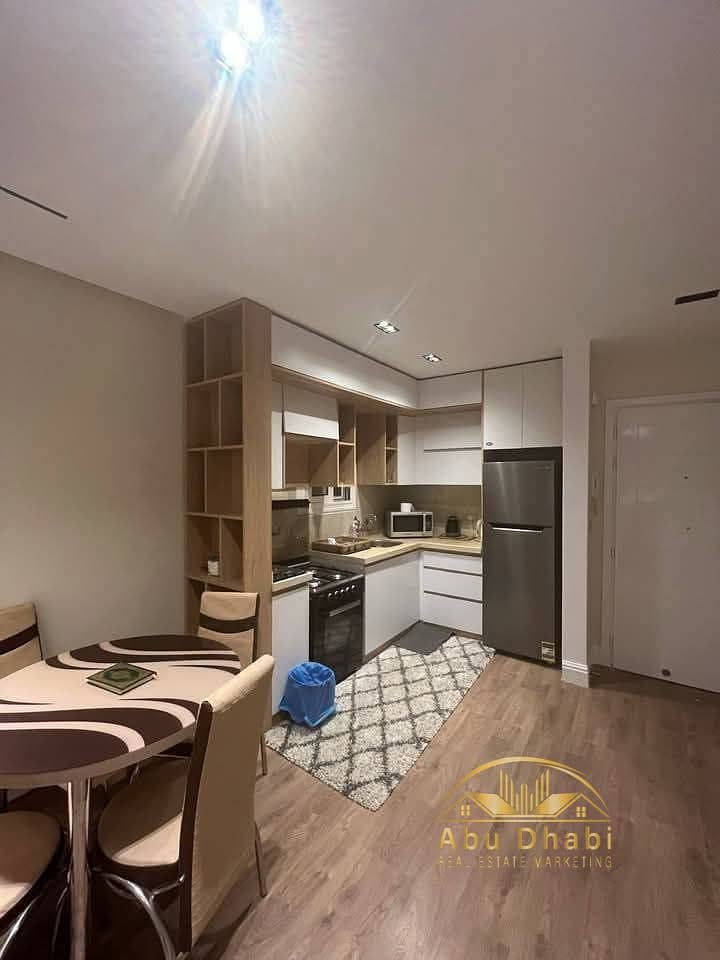 8 fe7ea392-bc56-474c-a9b6-45b519659fb9. jpg