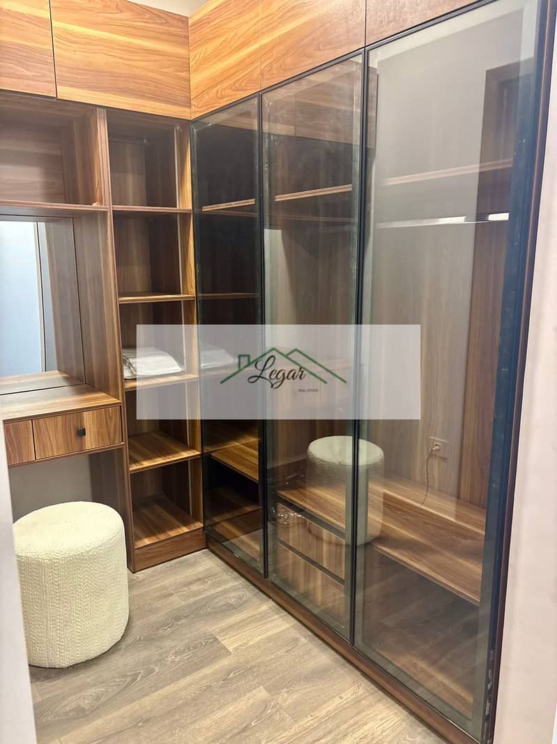 7 802220ee-03d9-4c5f-86f1-4f395c51e653. jpg