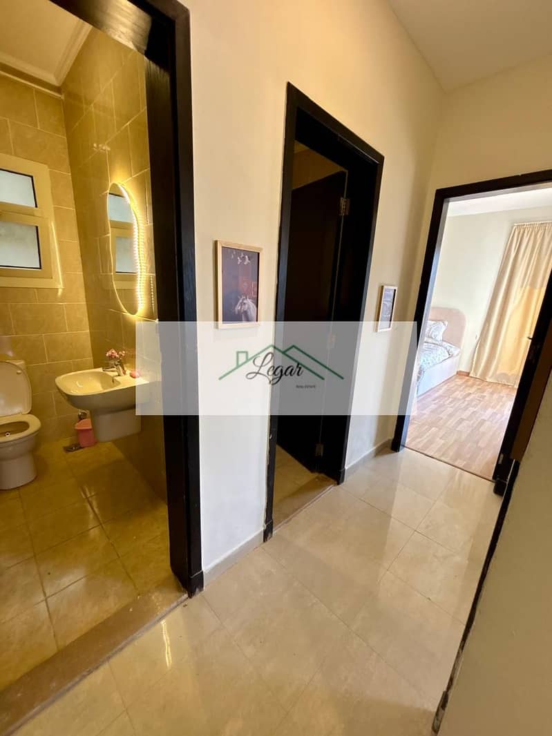 9 86600d6e-d3e3-49c6-b6a4-0f307f2a4022. jpg