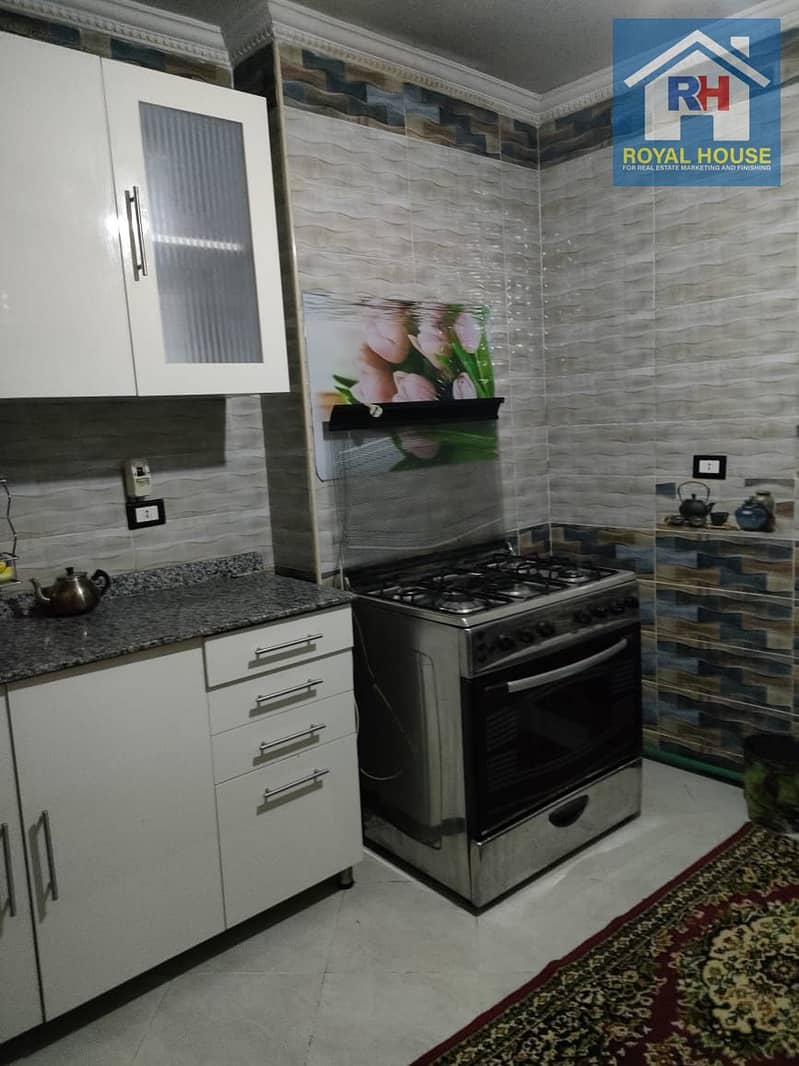 10 95dae4f9-e100-410b-b383-ccbedf3213a8. jpg