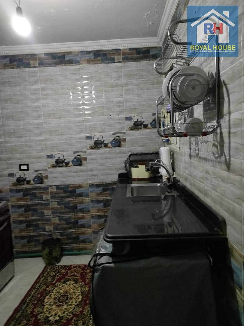 12 c89861ce-4752-475a-98a8-2f5ef7eecd5e. jpg