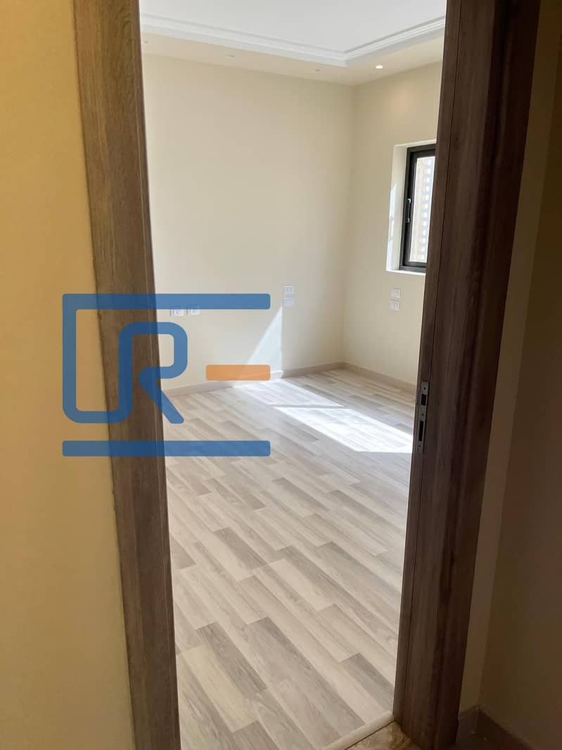 6 8ef55879-4fd9-4180-8a13-72ab462d4312. jpeg