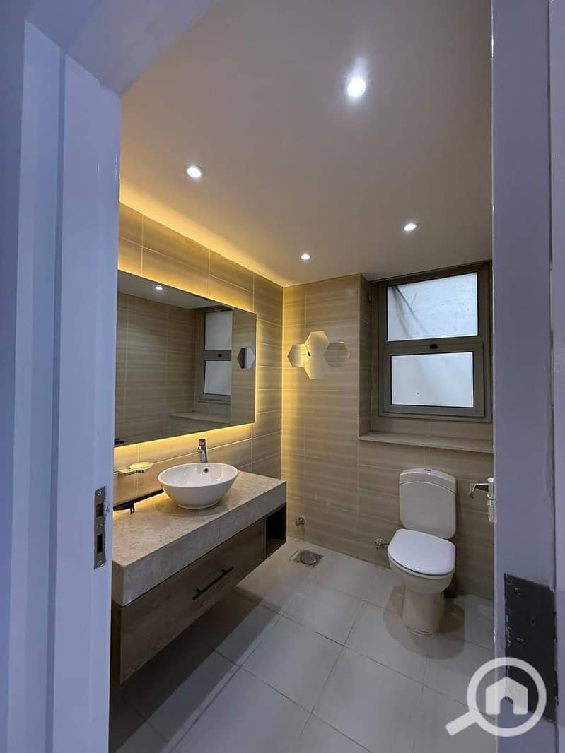 7 bfae0dd4-141f-4906-a0f5-e5cda57befc9. jpg