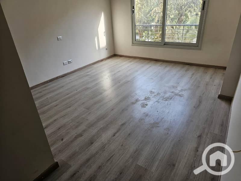 7 a72a6b52-69f7-4670-b61b-00bc723f6a87. jpg