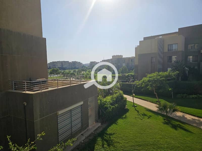 8 c12238ff-efa6-4d3c-813b-5e2ee881cc36. jpg