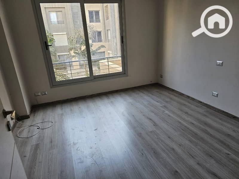 9 e1f50eb8-39e2-4743-aabd-8b5c3c638e67. jpg