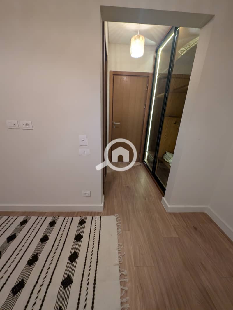 8 70b4f6f1-35cf-4f75-b87a-ca7f81668786. jpeg