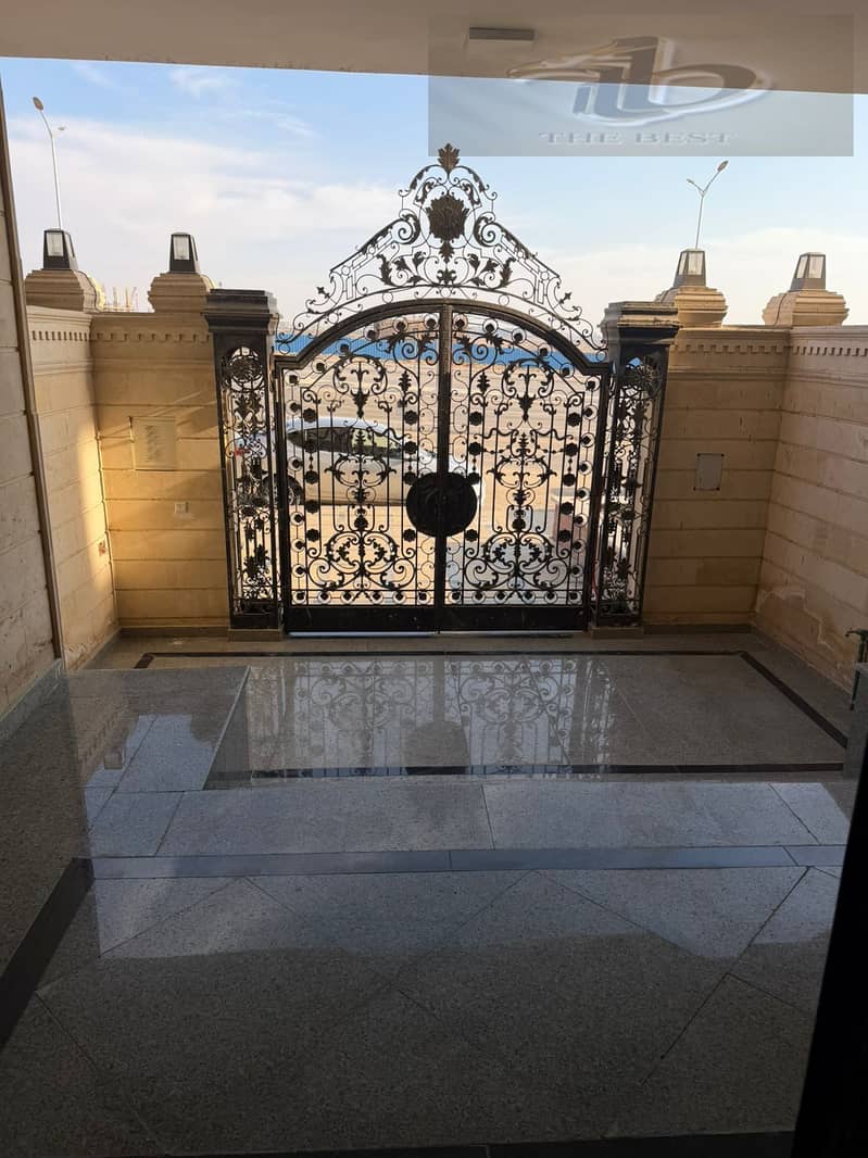 3 07f0dddb-c3f2-4a04-bf3d-c05d58863b07. jpeg