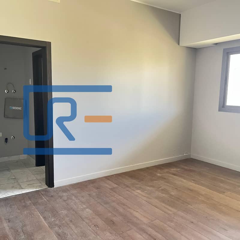 6 b7807903-c135-472d-afb2-11873f2f7a50. jpeg