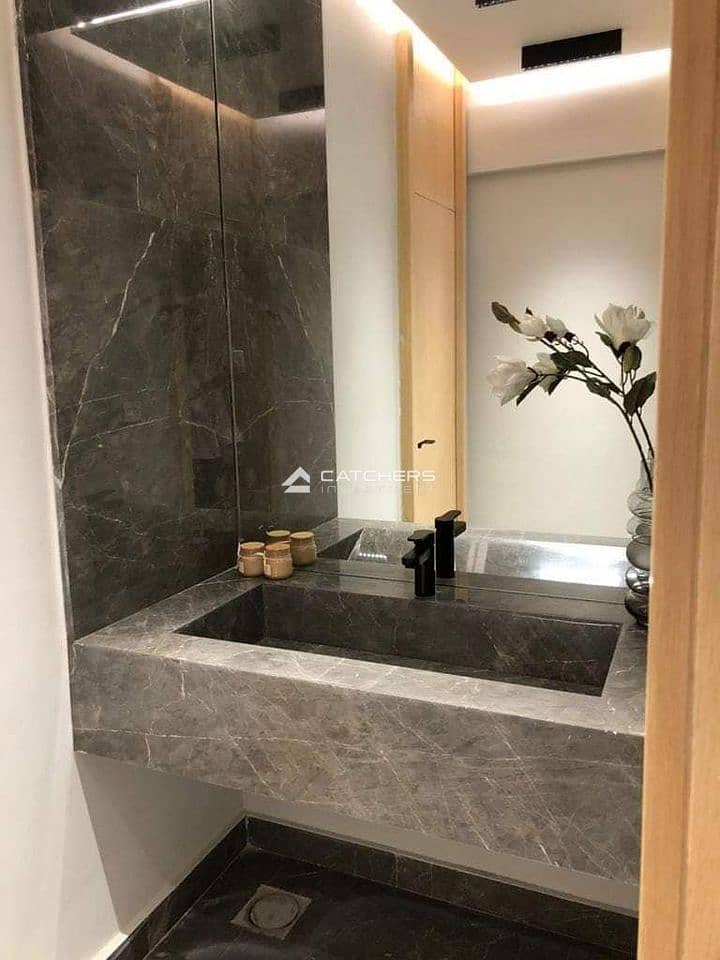 2 4b279700-0599-4731-beab-92b855564997. jpg