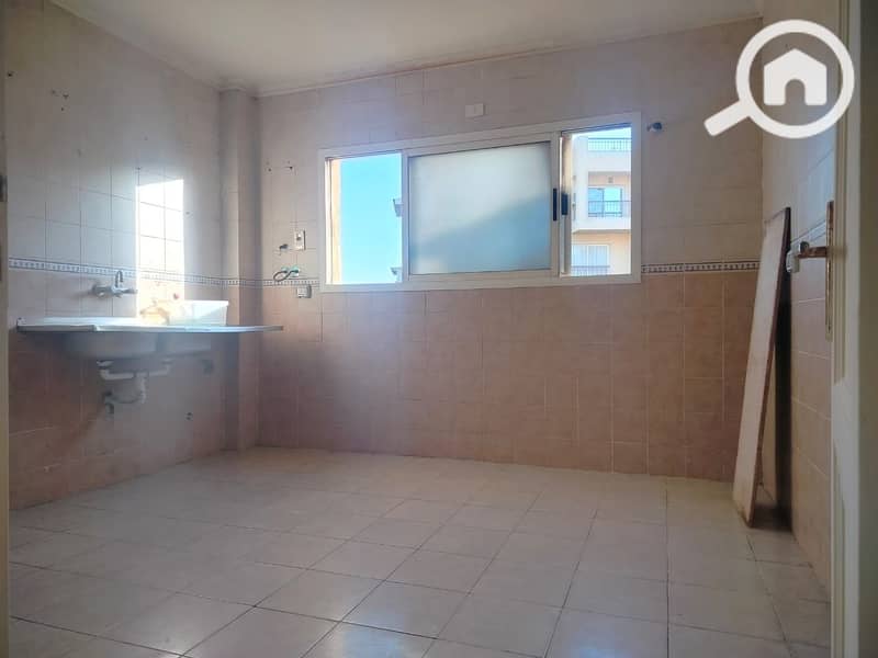 4 85ccffd0-92ad-41e7-bcac-004026820aa9. jpg