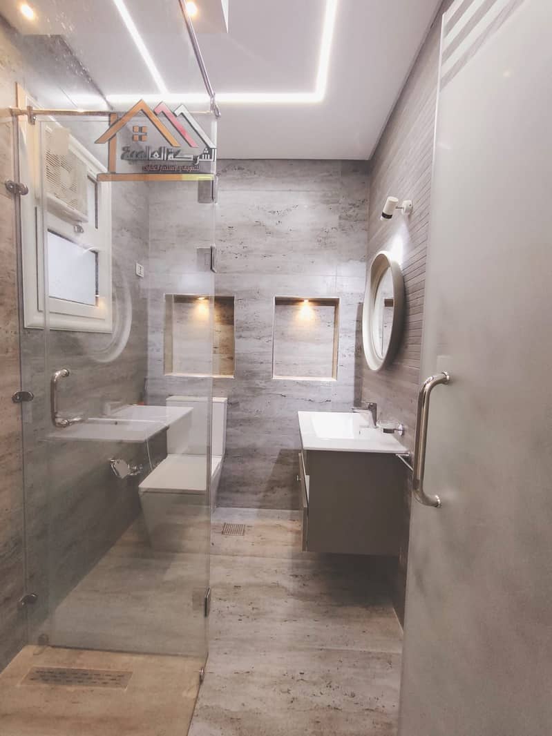 28 c45e55f2-9df2-494e-9732-a7a7a28f7ebe. jpeg