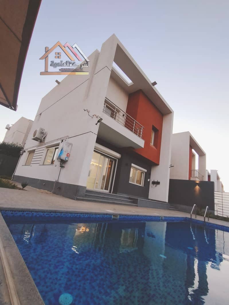 29 c5109655-d973-4805-8229-e4e4ec882df5. jpeg