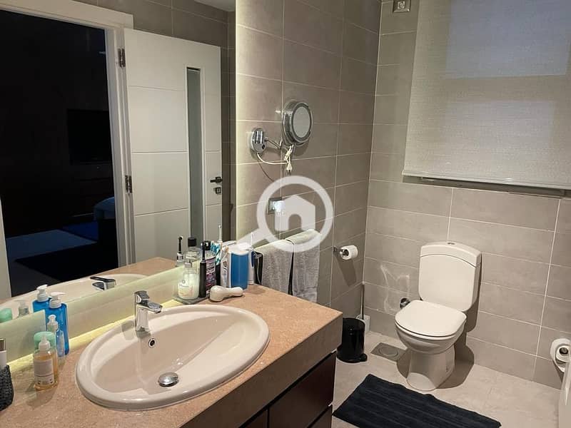 8 02587abb-4a5b-4fab-a800-b7bed51b9cfe. jpg