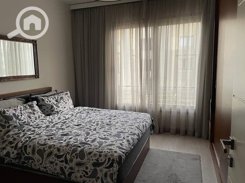 10 a7dc5ffa-f9e5-4577-99e9-27fdd0c56989. jpg