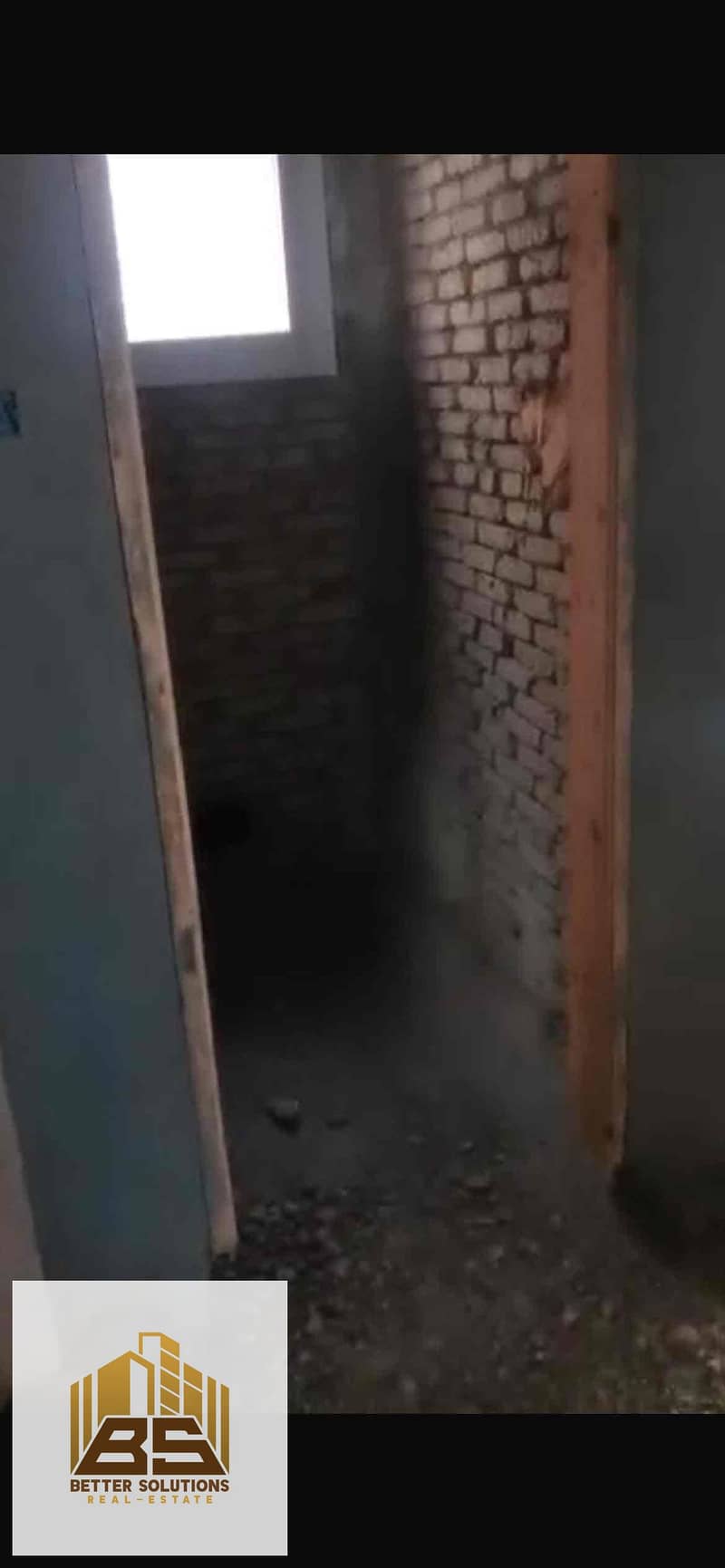 4 5fafaa7b-5cc6-4539-baef-17710a432f5c. jpg