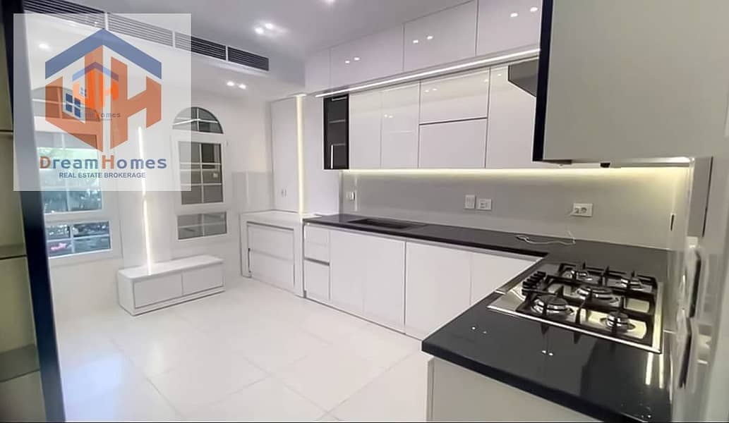 7 cff8509f-dcac-47a6-ad1c-8e2ff66cc221. jpg