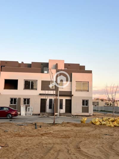 فیلا 4 غرف نوم للبيع في القاهرة الجديدة، القاهرة - WhatsApp Image 2026-01-11 at 11.01. 17 (1). jpeg