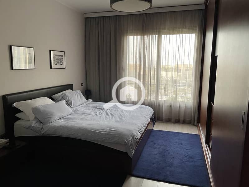 4 090f28f4-9fc0-4cc4-a9f4-3eacab14d081. jpg