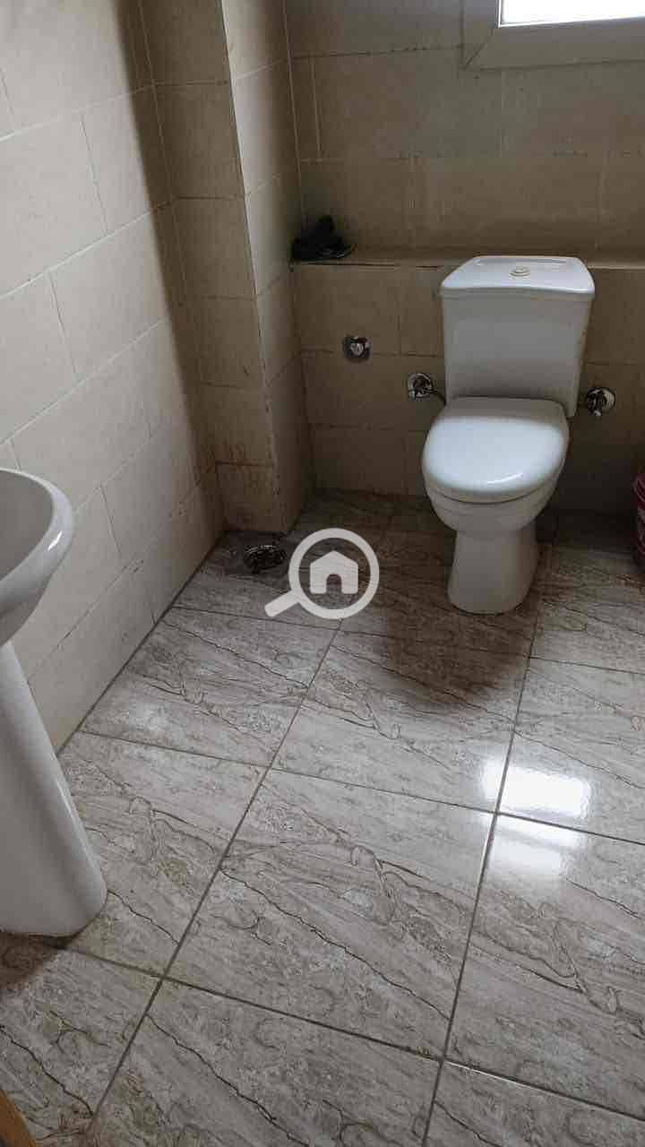 2 437850fc-c0b3-4edc-9bb1-7a48e84959ba. jpg