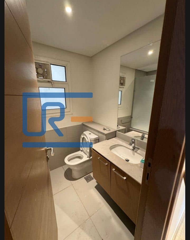 8 4440108d-e6ac-476d-890c-962b29bede14. jpg