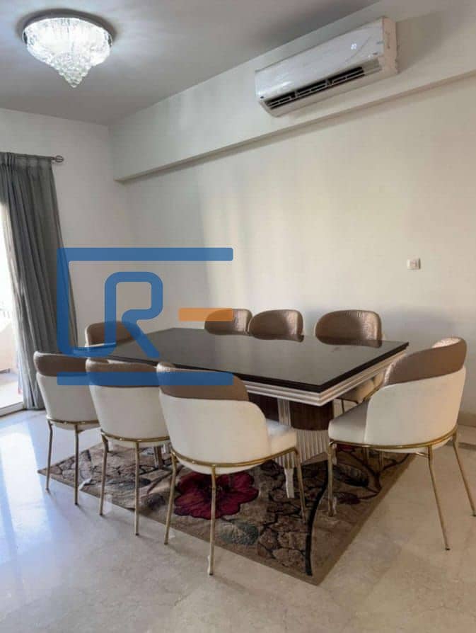 12 f9aeeca8-d9ac-4fce-a865-41cf39f25ddb. jpg