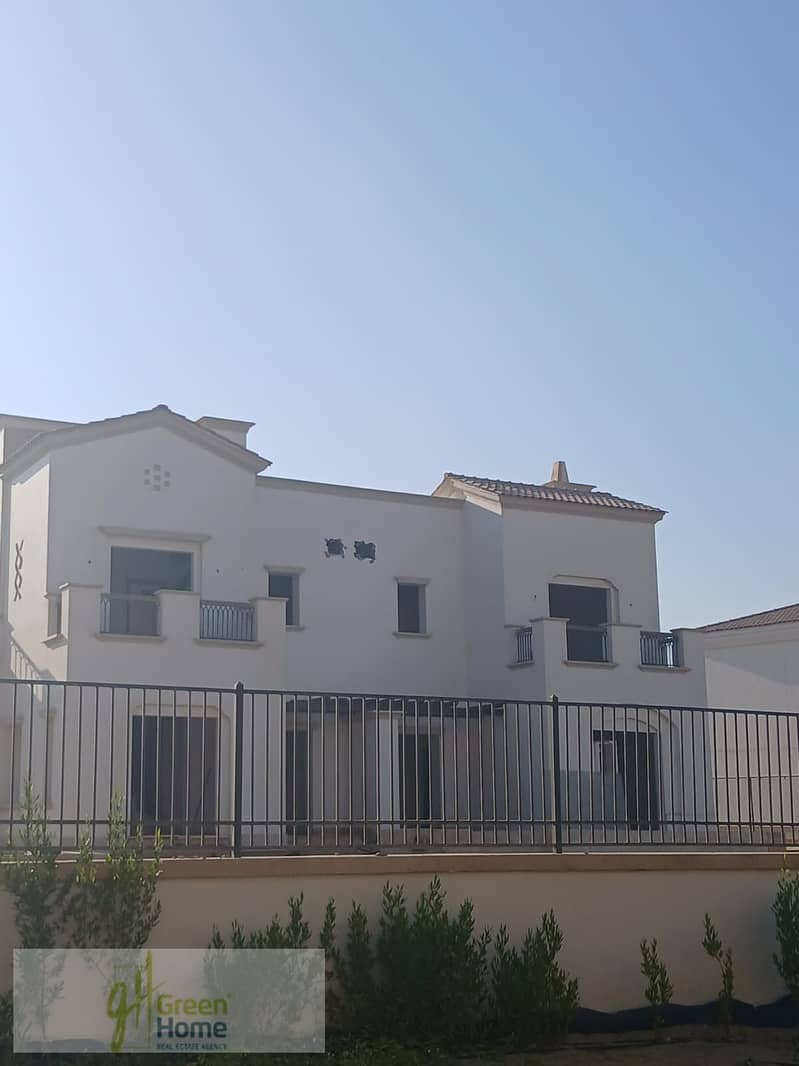 4 4f104b1d-1c72-42b0-8e58-f5470a1f2726. jpg