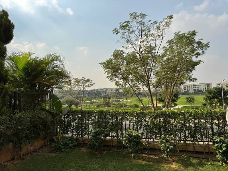 14 d8f2c50e-d13c-44d9-a1a9-1a6b531a3b08. jpg