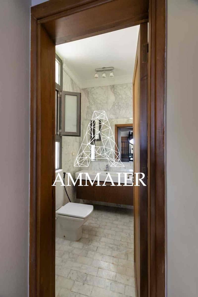 7 8b23bc4c-28cf-45a4-9e4c-e73b91623d1f. jpg