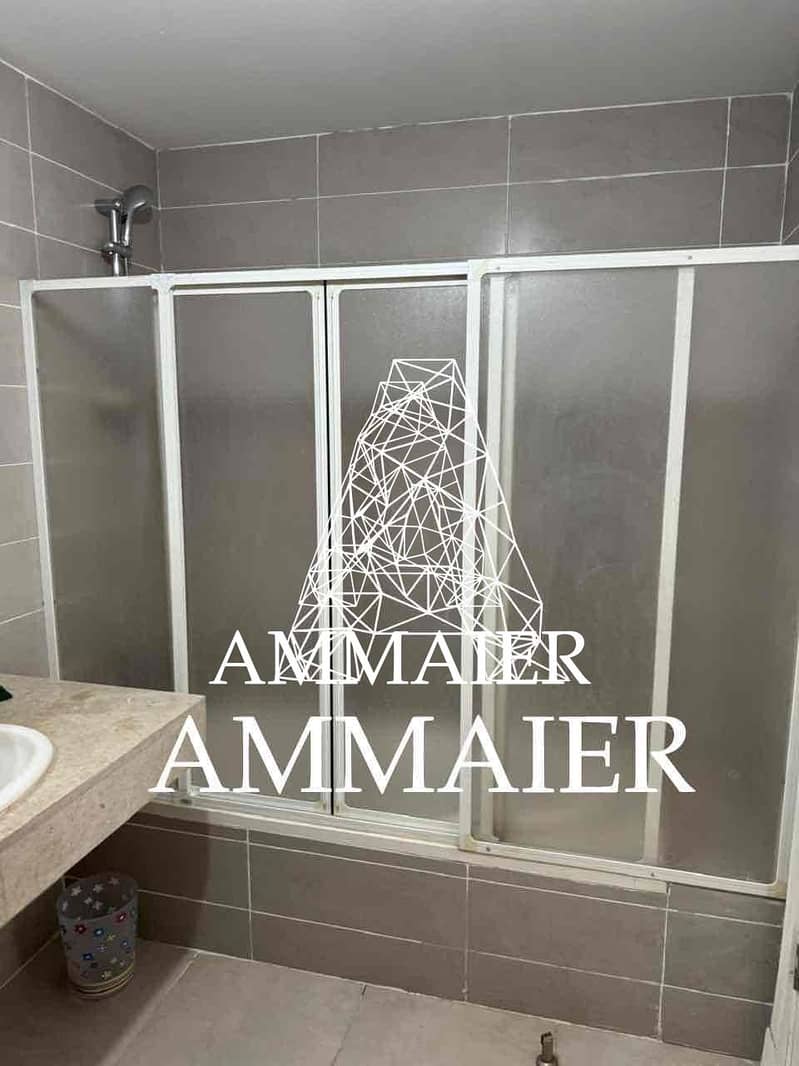 3 101ea1c9-6a7e-4b29-8d4a-b0afd0e05828. jpg