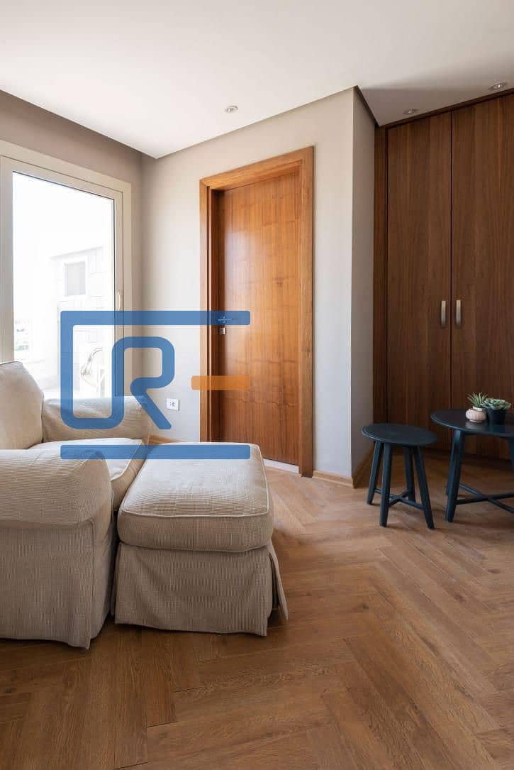 10 a7e794f2-d99c-46bd-96c9-9cdd82eac377. jpeg