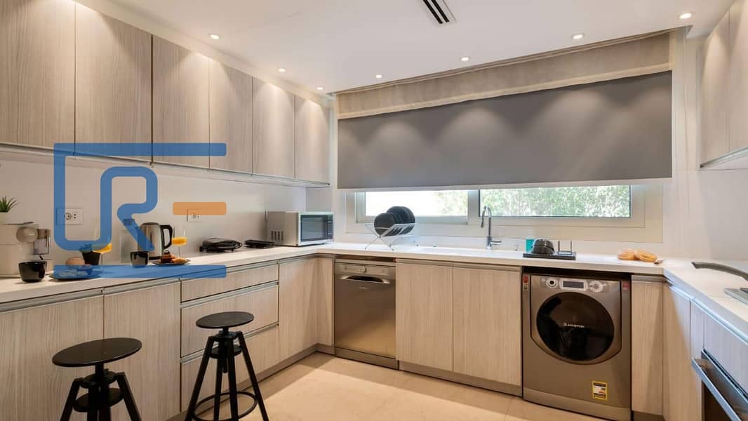 20 f4401f12-c05a-4742-87db-55b5d21d476f. jpeg