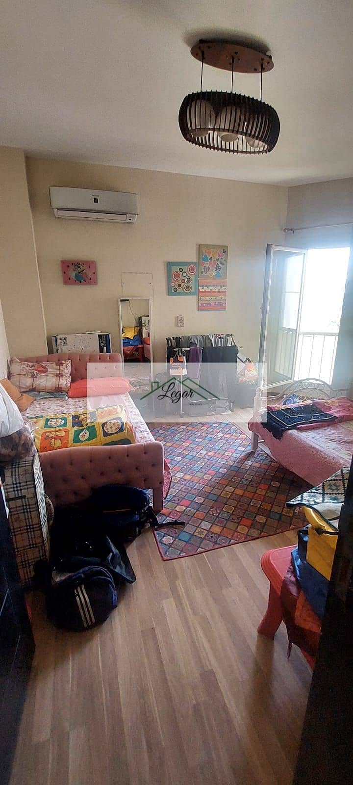 5 e4cdfbcf-e6f4-43b2-8cea-8c92a0ebdf5c. jpg