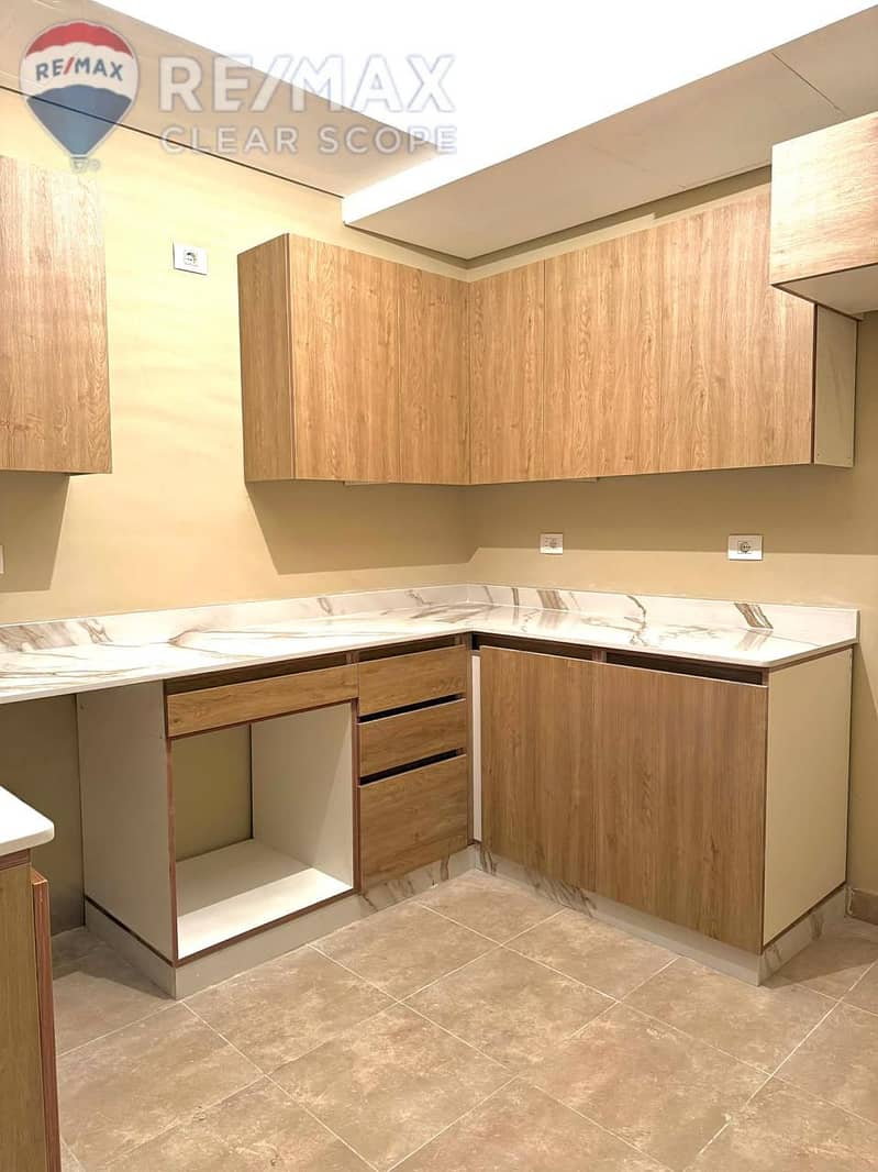 3 51157edb-6c4b-4b5f-a7e4-8c35a6dffdbe. jpg