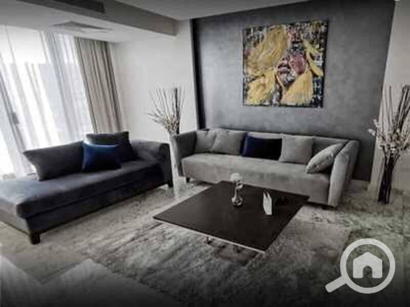 10 f302cd6b-5c21-4d0e-b097-f8a5ebca24e2. jpg