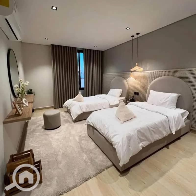 2 2d9d7011-4478-429b-b49d-9bb677ee491a. jpg