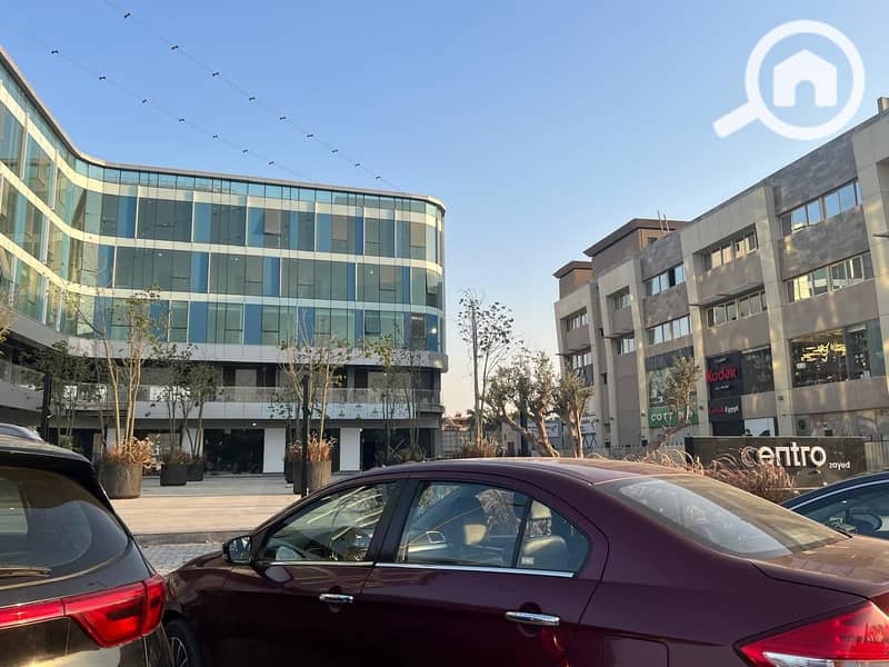 Office for sale in the heart of El Sheikh Zayed next to Islamic Center and near Arkan Plaza Mall - Widok 6