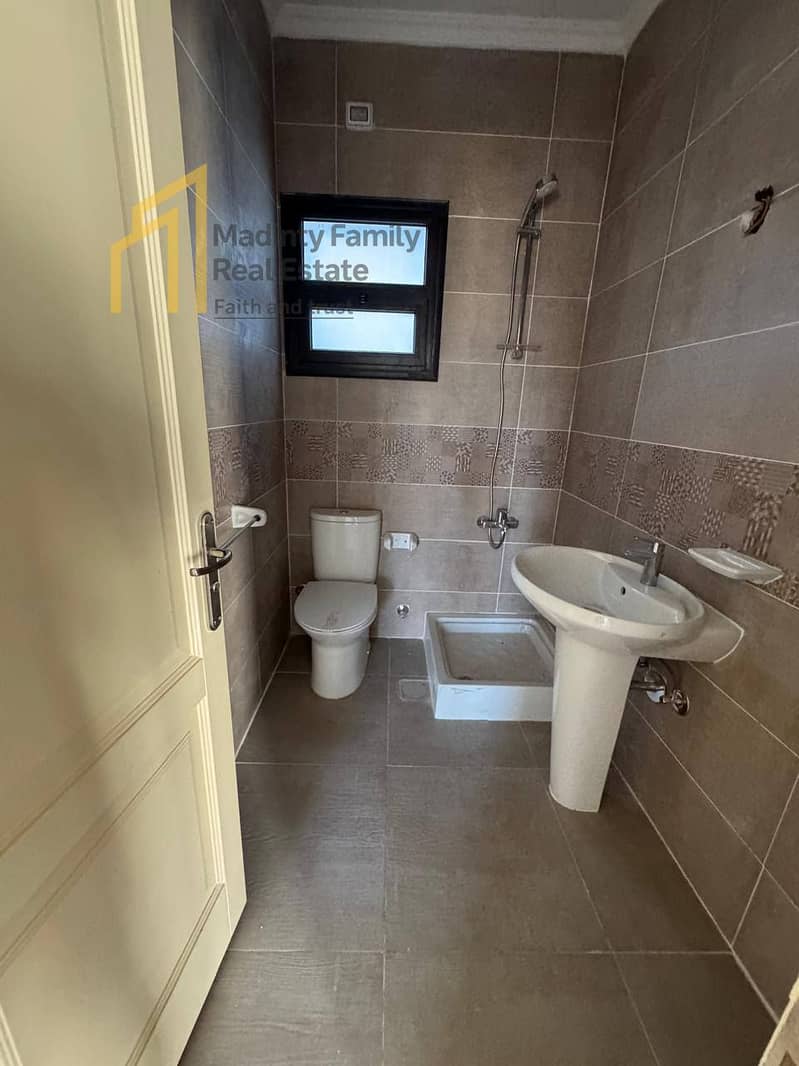 9 525697053_1465683084509002_2777911733467231002_n. jpg