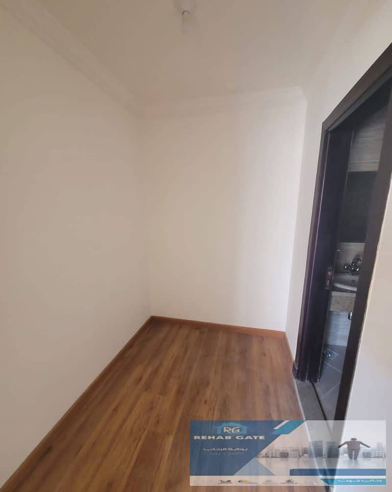 6 2cdea2e6-937c-4b83-82c8-7ac83bc46050. jpg