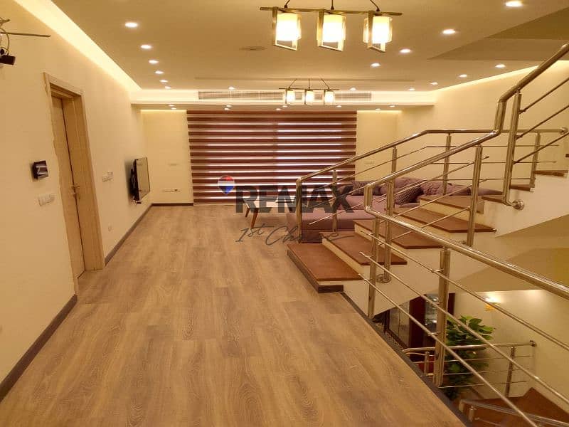 4 12fd7edc-b9a1-4eb6-abfa-324f02764419. jpg