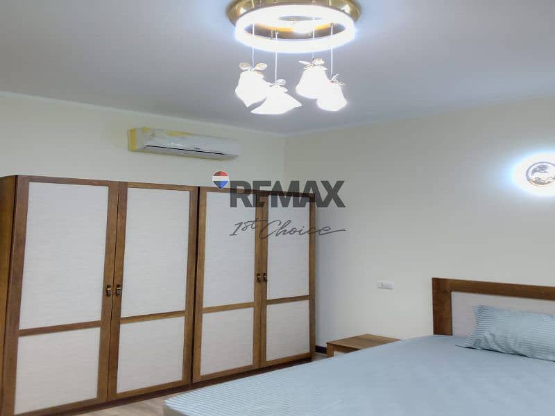 12 edd24d28-e16b-48f5-ad1c-91b021f7e633. jpg