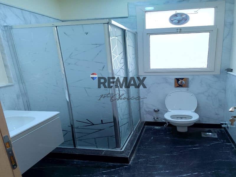 13 21de9c16-efa9-4987-9396-d7e22cc1fc44. jpg