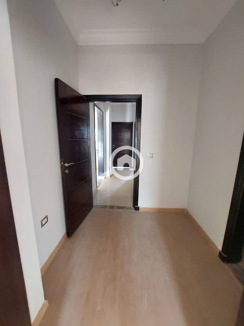 4 WhatsApp Image 2026-02-01 at 03.34. 01. jpeg