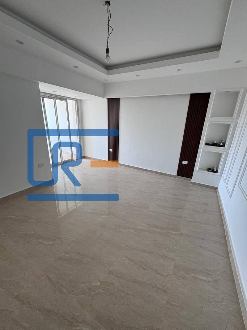 9 a9f9d643-799e-4d24-a27e-56b1cf61ff48. jpg