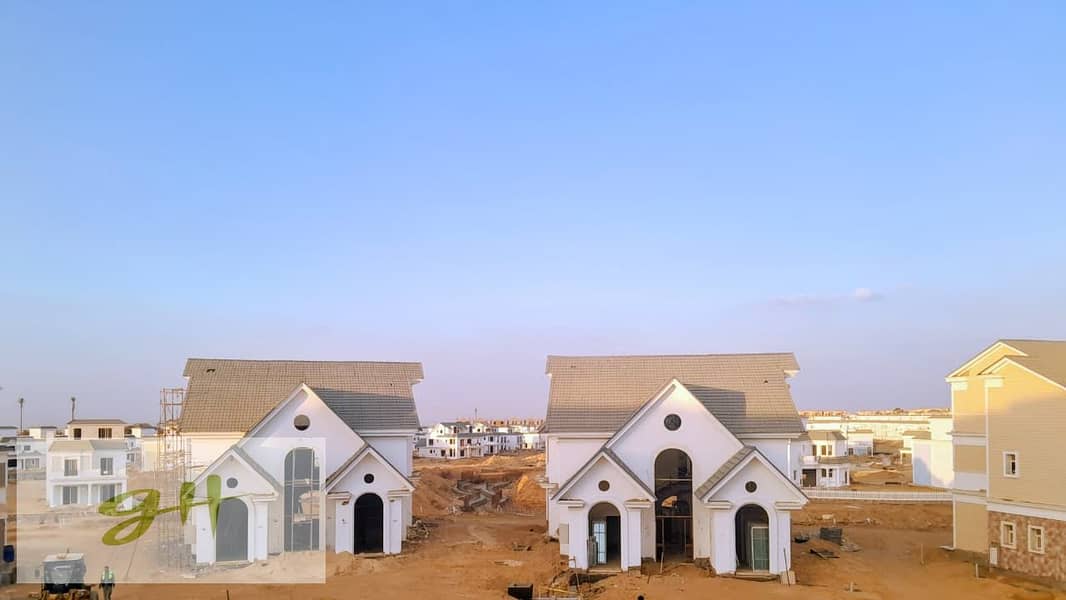 8 crown - villa mesaha kbera. jpeg