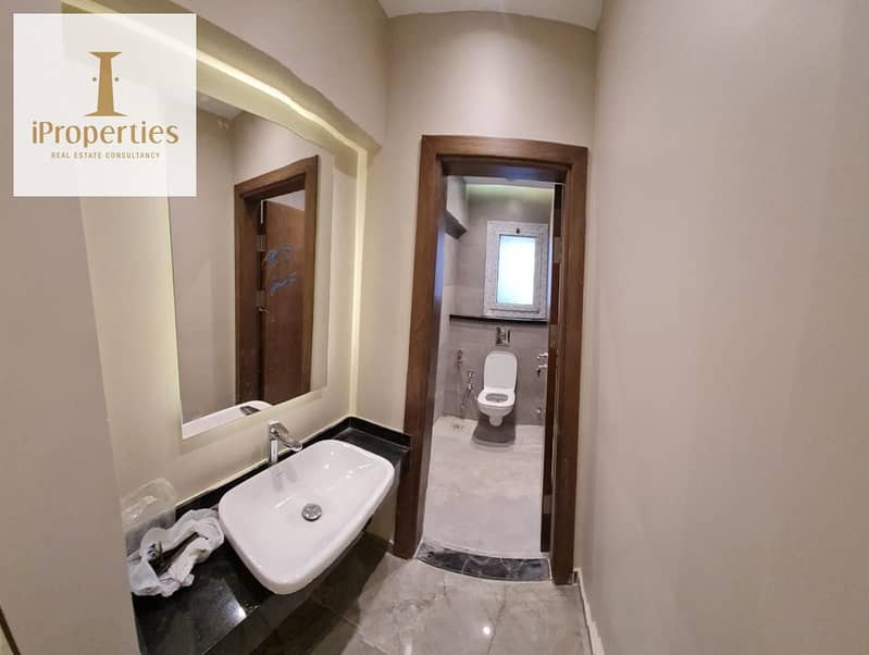 2 4f49ec18-3507-4024-bef2-75850e9e3bf7. png