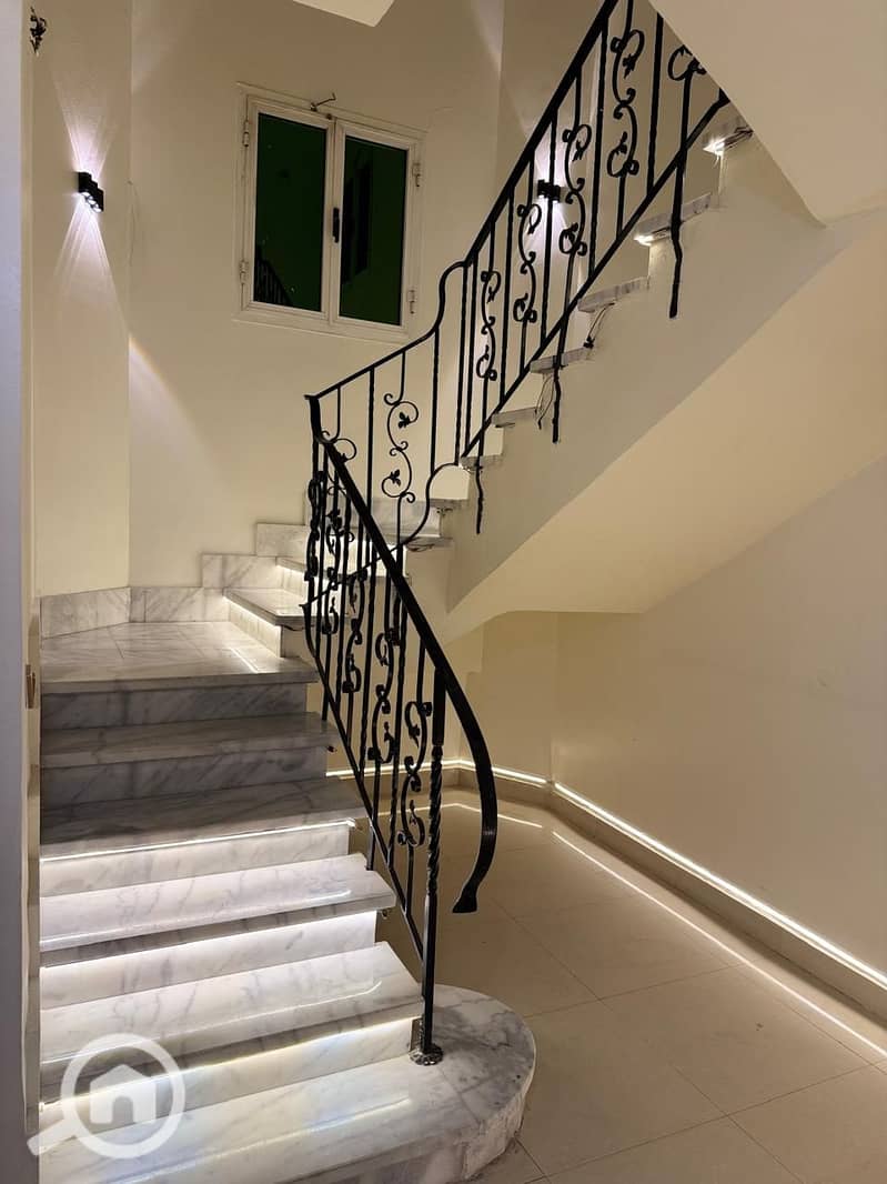 2 38cd1ef1-2b02-4300-8348-13cba32fe4aa. jpg