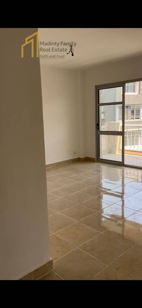 3 b568055d-7576-4a45-9315-2e4e7b1c68da. jpg